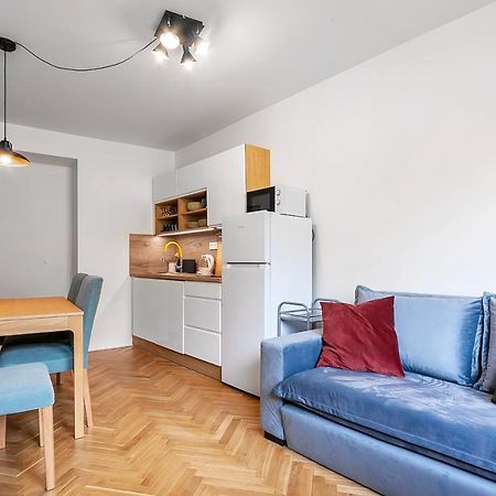 Popular Location / Street View / 4 Ppl / Netflix Apartamento Praga Exterior foto